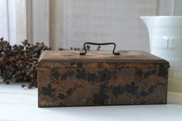 Blik van 'Pette' chocolade