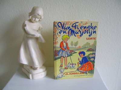 Kinderboekje Van Fieneke en Marjolijn